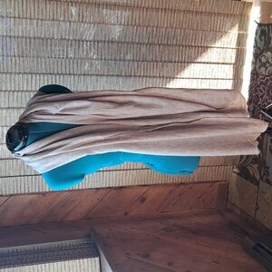 Light brown cashmere scarf.